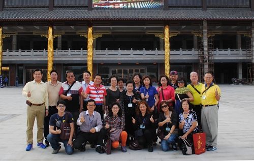 台南市南区里长联谊会拜访我镇(2015-3-31)_副本.jpg