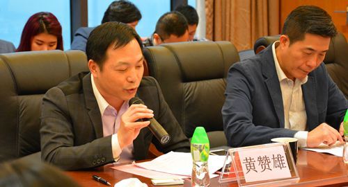市侨界青年联合会会长黄赞雄发言.jpg