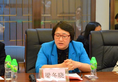 市侨联副主席梁东晓讲话.jpg