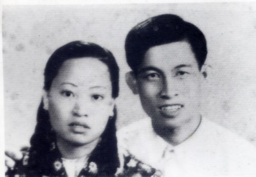 蔡卓焕与爱人.jpg