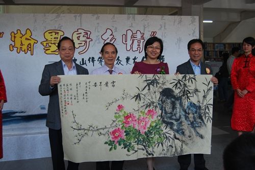 2010侨界群众文化节侨界群众美术作品展.jpg
