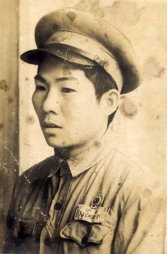 温坤1952.2..jpg