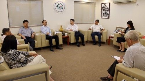 与澳门归侨总会座谈交流_调整大小.jpg